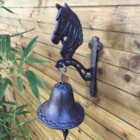 Campana de puerta de hierro fundido con cabeza de caballo