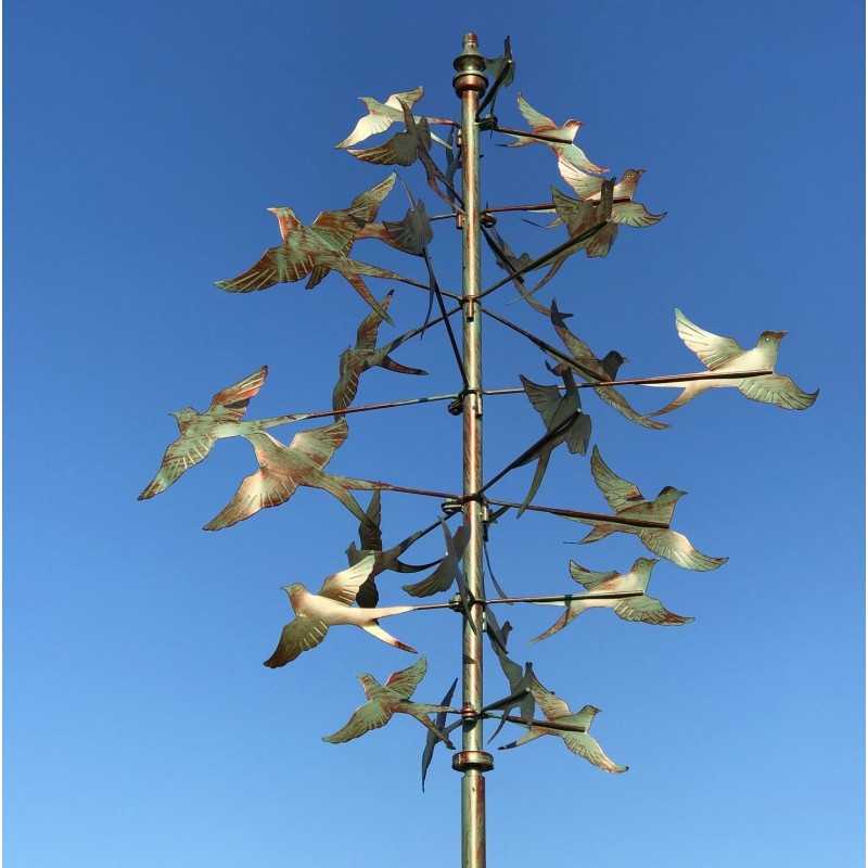 Éolienne De Jardin Moulin à Vent Verte Motif Oiseau Hauteur 233 cm vue proche patine et taille 