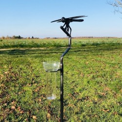 Pluviómetro de jardín de acero inoxidable con libélula – 134 cm