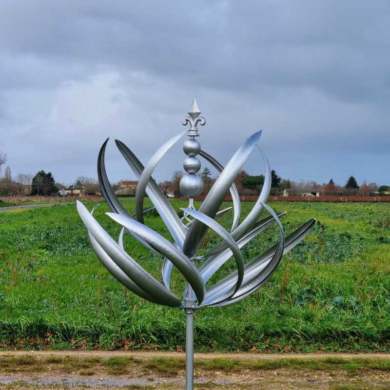 Molino de viento decorativo de jardín en hierro gris modelo Orcher