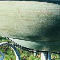 Bañera para pájaros de metal verde patinado