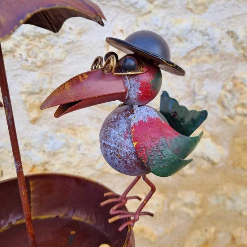 Comedero para pájaros de metal con parasol y dos aves