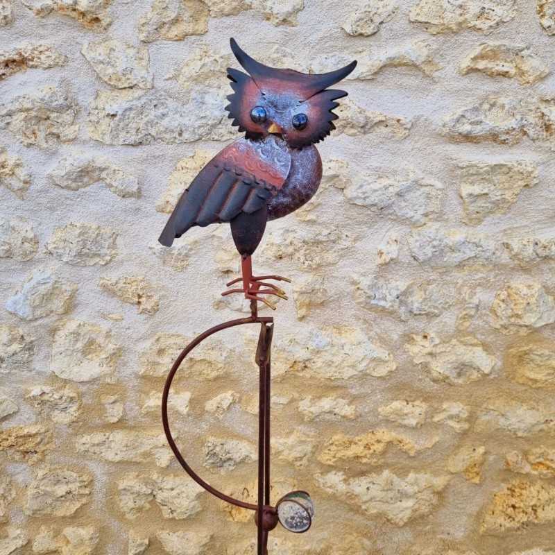 Balancín decorativo de jardín de metal con búho de colores