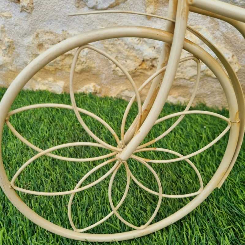 Portamacetas triciclo de metal vintage