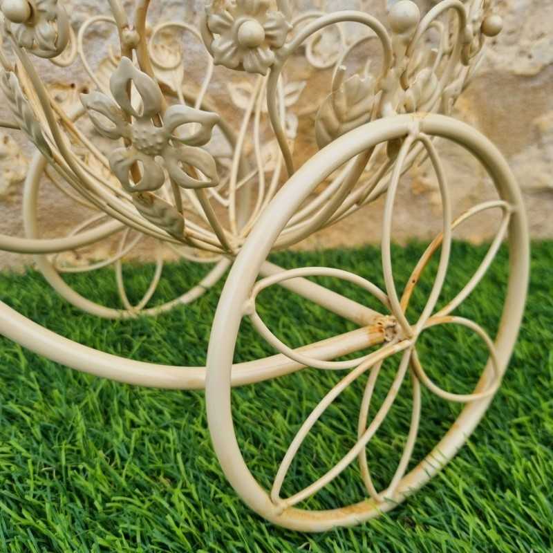 Portamacetas triciclo de metal vintage