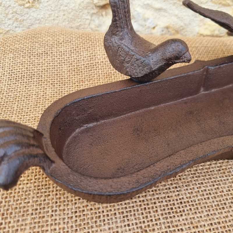 Baño para pájaros de hierro fundido ovalado