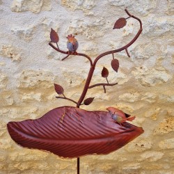 Baño para pájaros con pincho de hierro de colores, comedero de 127 cm de alto