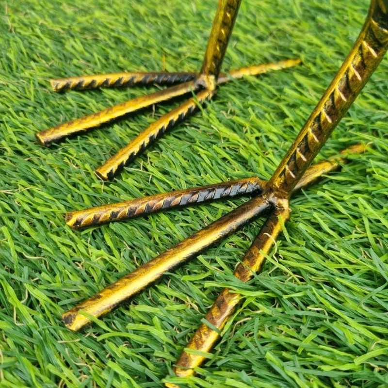 Coq en fer en deux tailles couleur doré gris orange et rouge