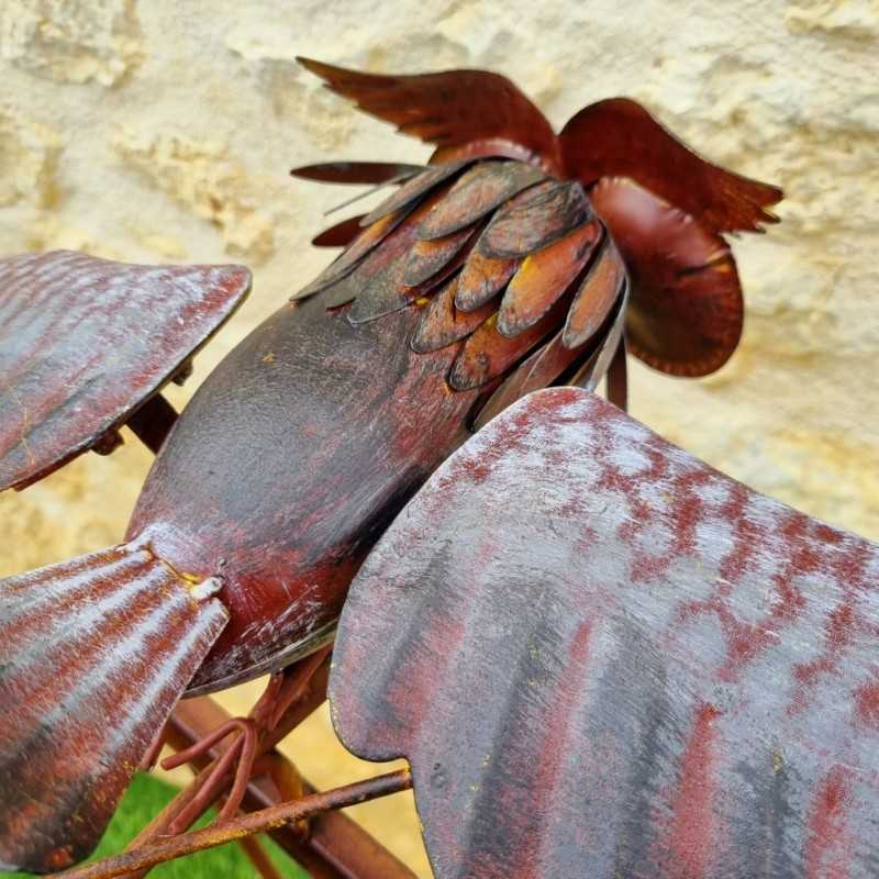 Balancín de jardín búho de metal sobre estaca