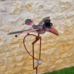 Balancier en fer oiseau coloré grandes ailes bouge avec le vent 44,90 € LEZARD DU JARDIN