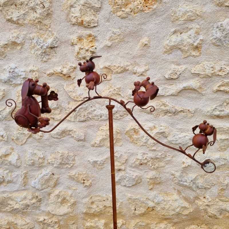 Mobile de jardin en fer motif chiens et os décoratif 156 cm vue entière