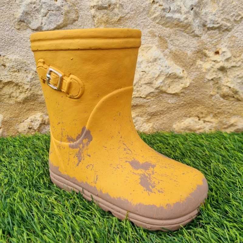 Maceta portaplanta de barro Bota del Jardinero 28,90 € LEZARD DU JARDIN