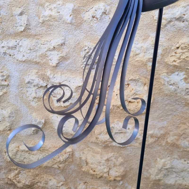 Pavo real decorativo de metal con estaca – 103 cm