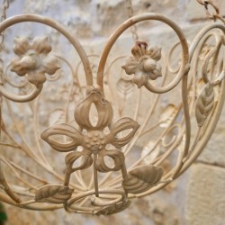 Cesta colgante para plantas de hierro beige envejecido marrón
