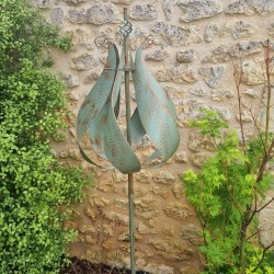 Molino de viento decorativo para jardín en hierro con forma de tulipán modelo CHEVERNY 149,00 € LEZARD DU JARDIN