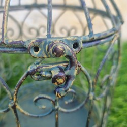 Cesta de hierro burdeos beige 22,90 € LEZARD DU JARDIN