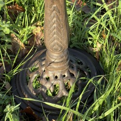 Baño para pájaros de hierro fundido pescador 139,00 € LEZARD DU JARDIN