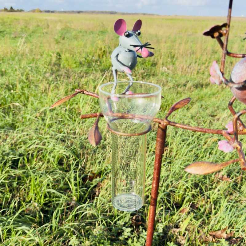 Pluviómetro decorativo con gato y ratón – 117 cm
