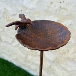 Baño para pájaros con estaca de hierro fundido