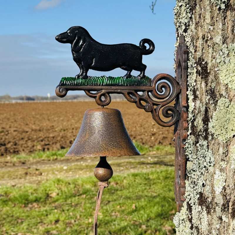 Campana de pared de hierro fundido con perro