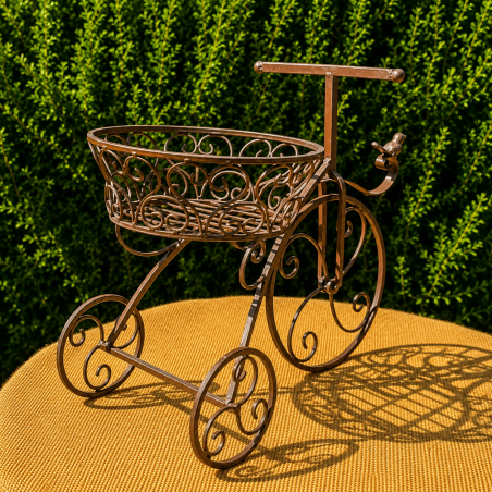 Soporte para macetas de jardín con cesta de volutas