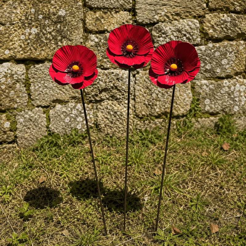 Juego de 3 amapolas decorativas de metal con estaca – vista posterior