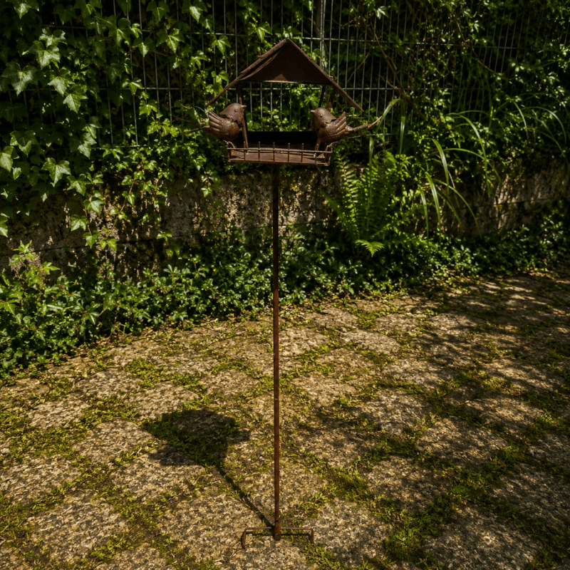 Maisonnette mangeoire à oiseaux sur pic en métal – Hauteur 122 cm