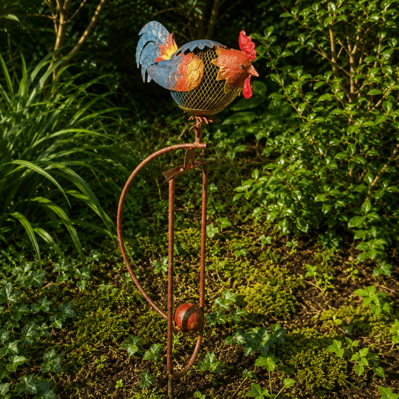 Móvil decorativo de jardín con gallina de metal